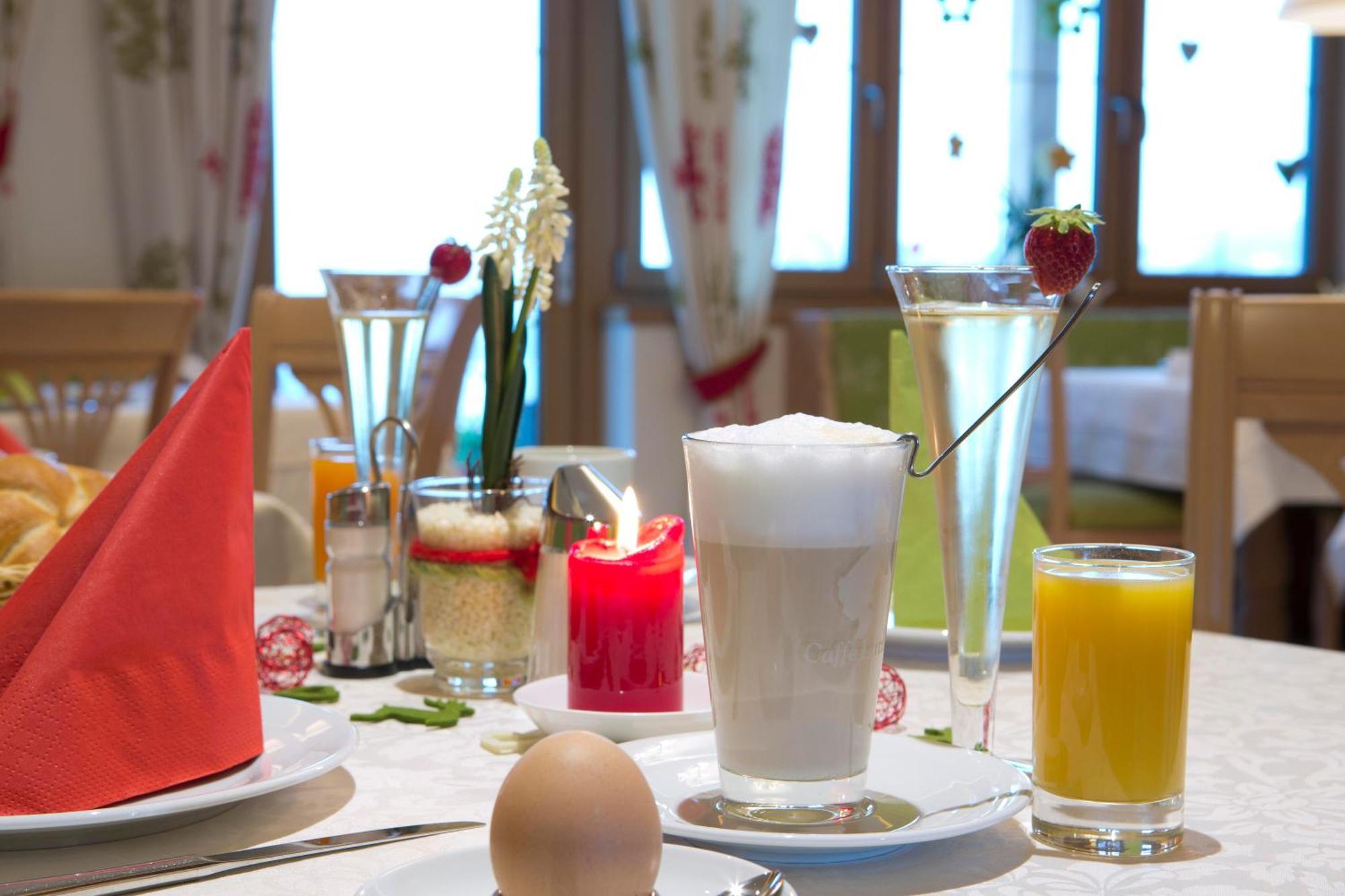 Hotel Garni Bavaria Ellmau Exteriör bild