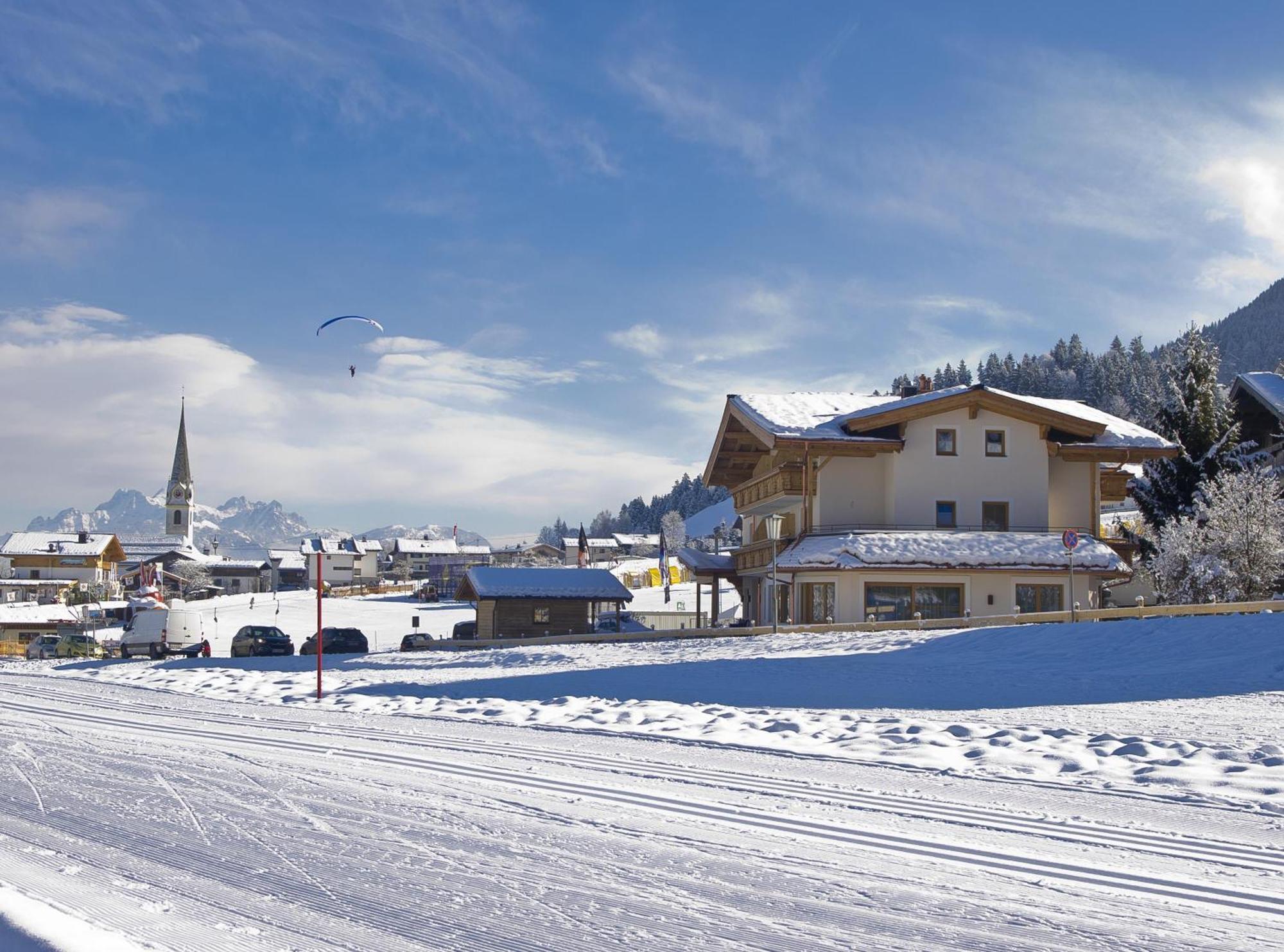 Hotel Garni Bavaria Ellmau Exteriör bild