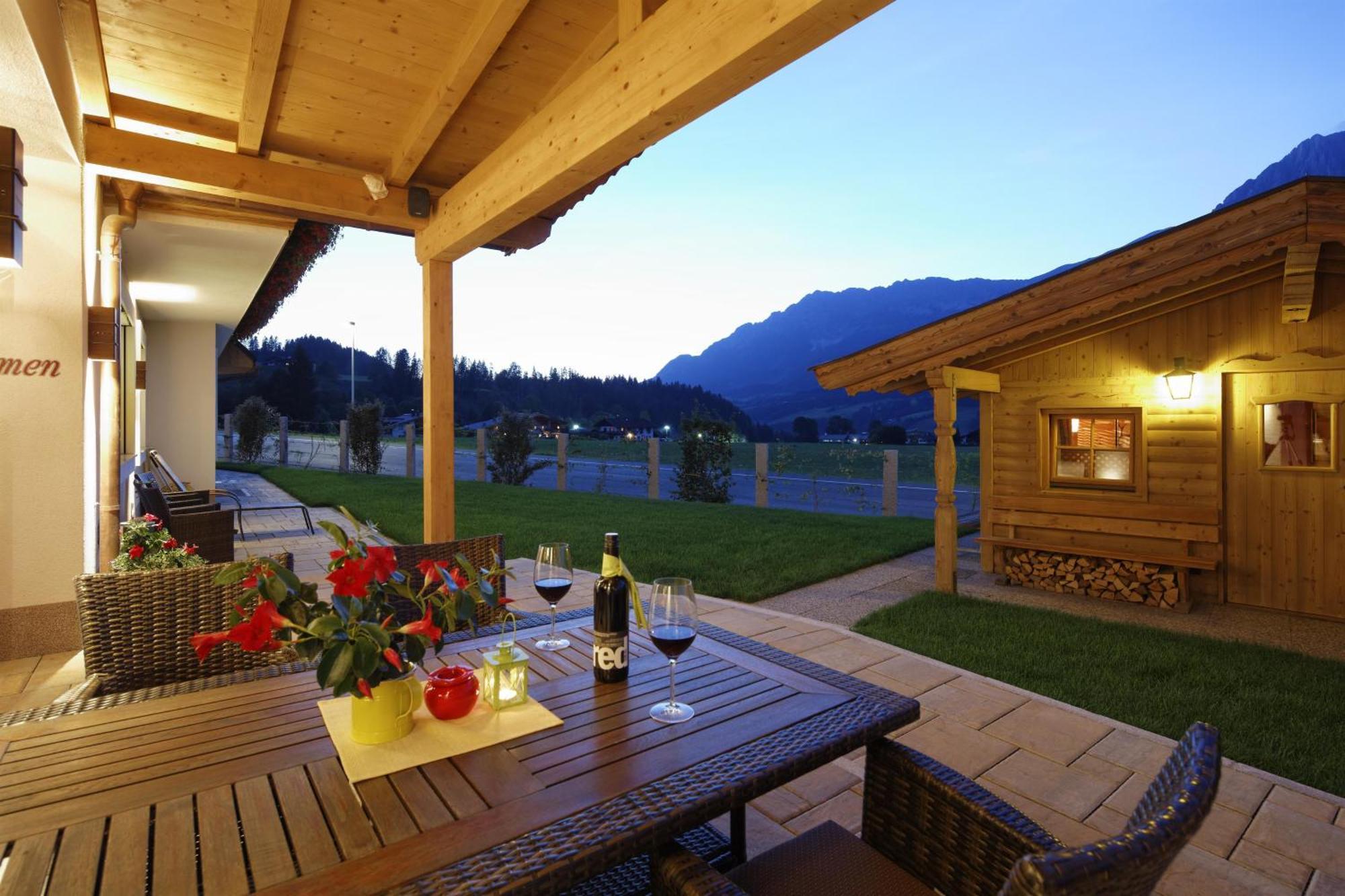 Hotel Garni Bavaria Ellmau Exteriör bild
