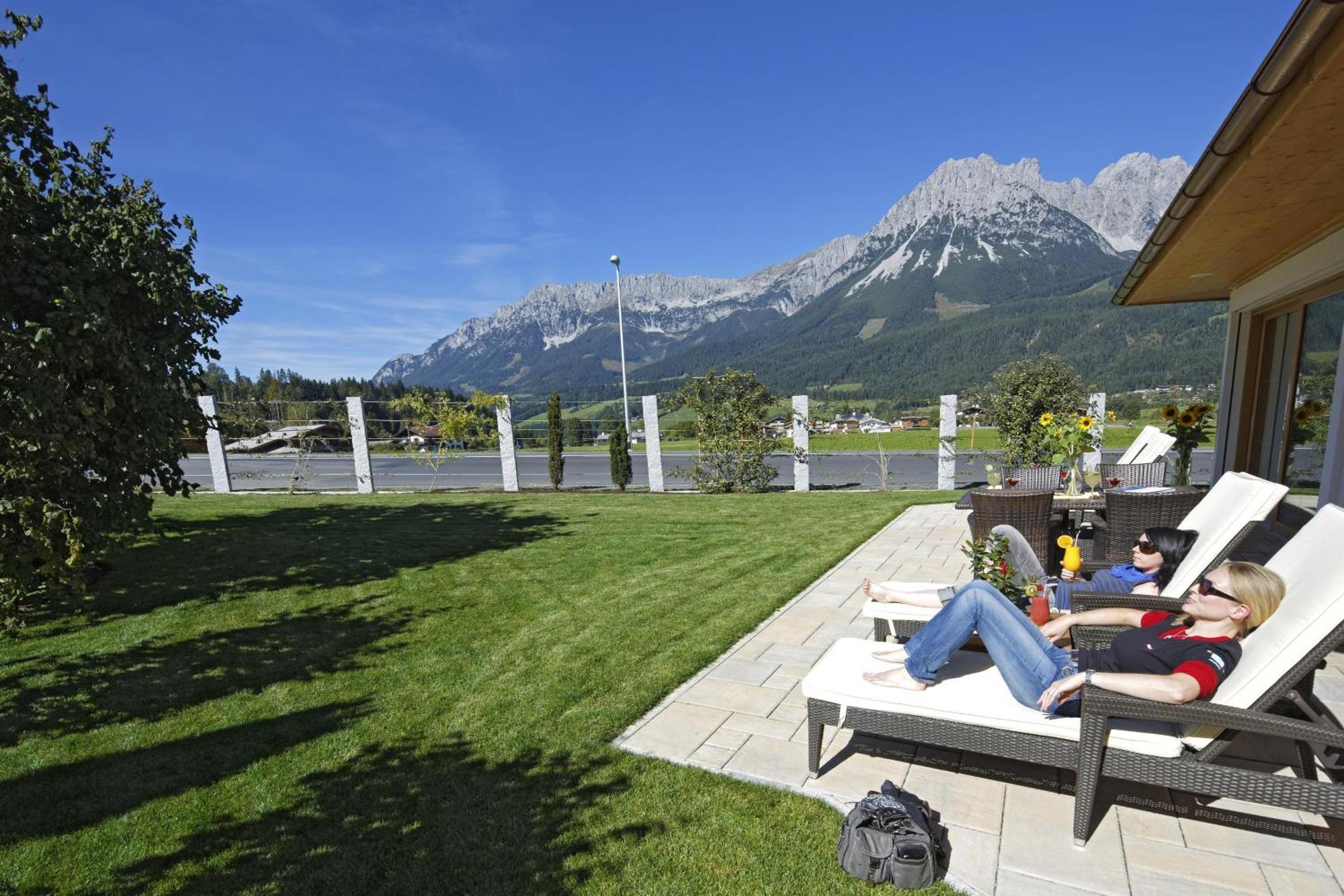 Hotel Garni Bavaria Ellmau Exteriör bild